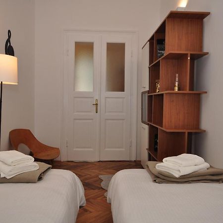 Apartment Moel Split Luaran gambar