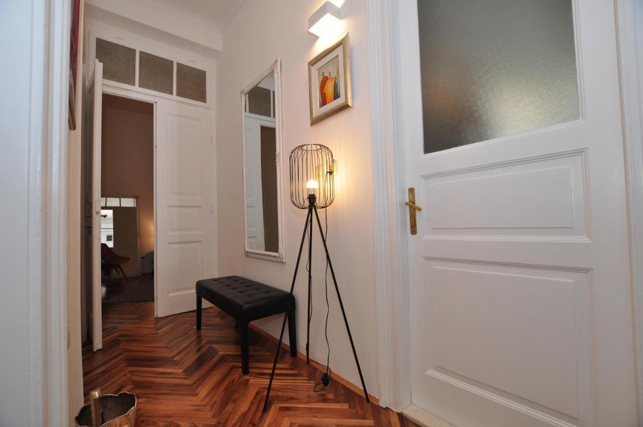 Apartment Moel Split Luaran gambar