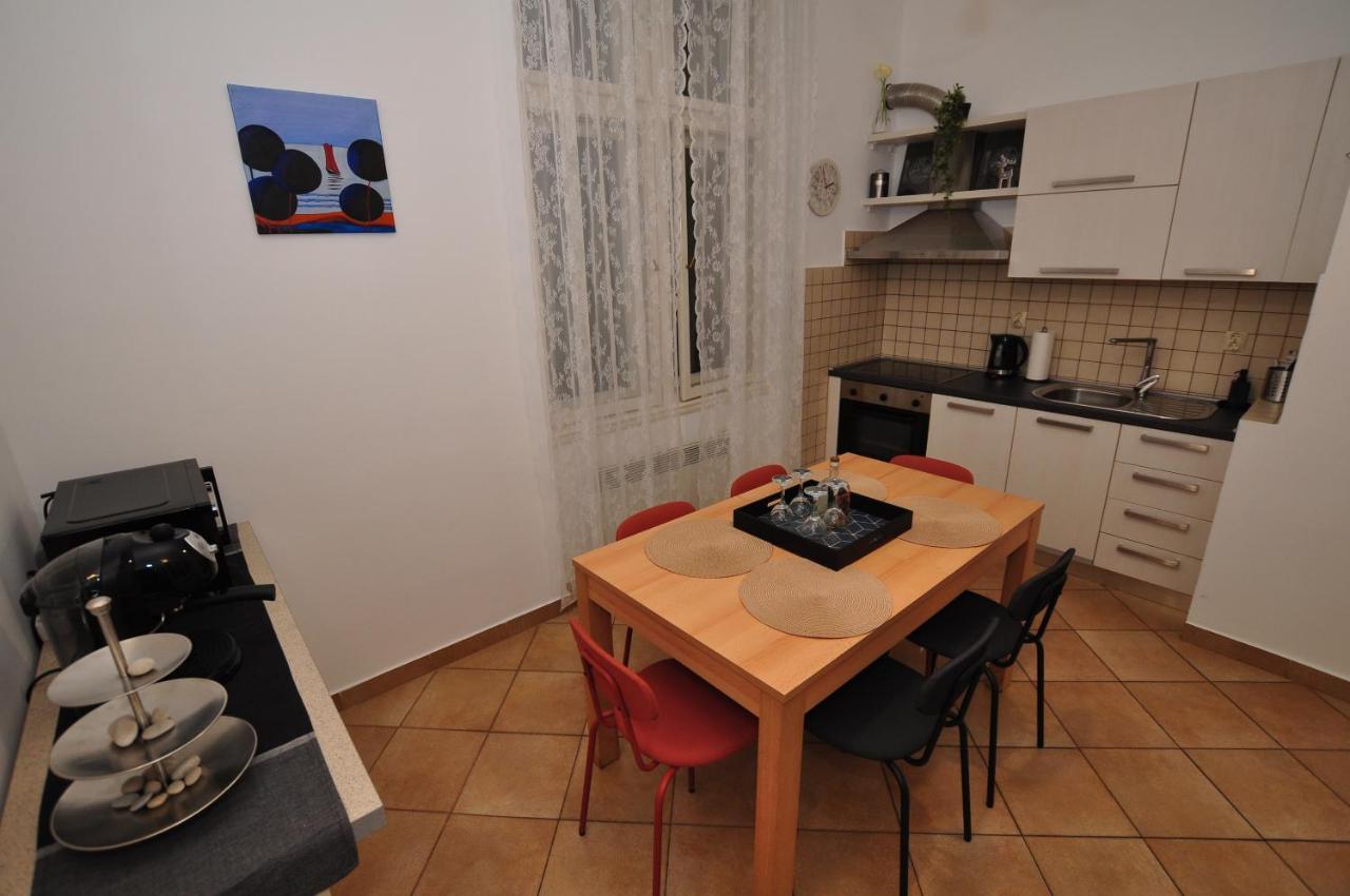 Apartment Moel Split Luaran gambar