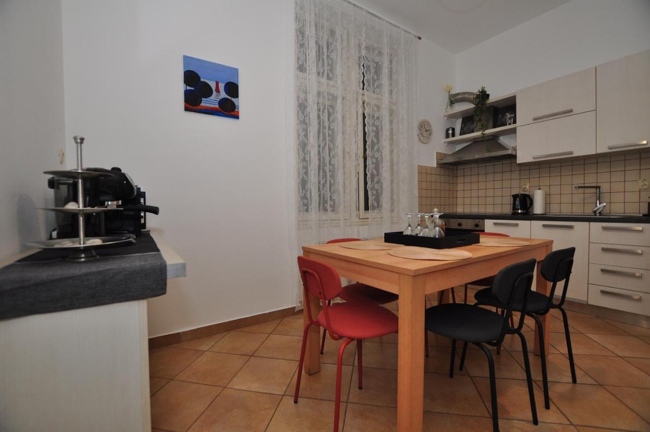 Apartment Moel Split Luaran gambar