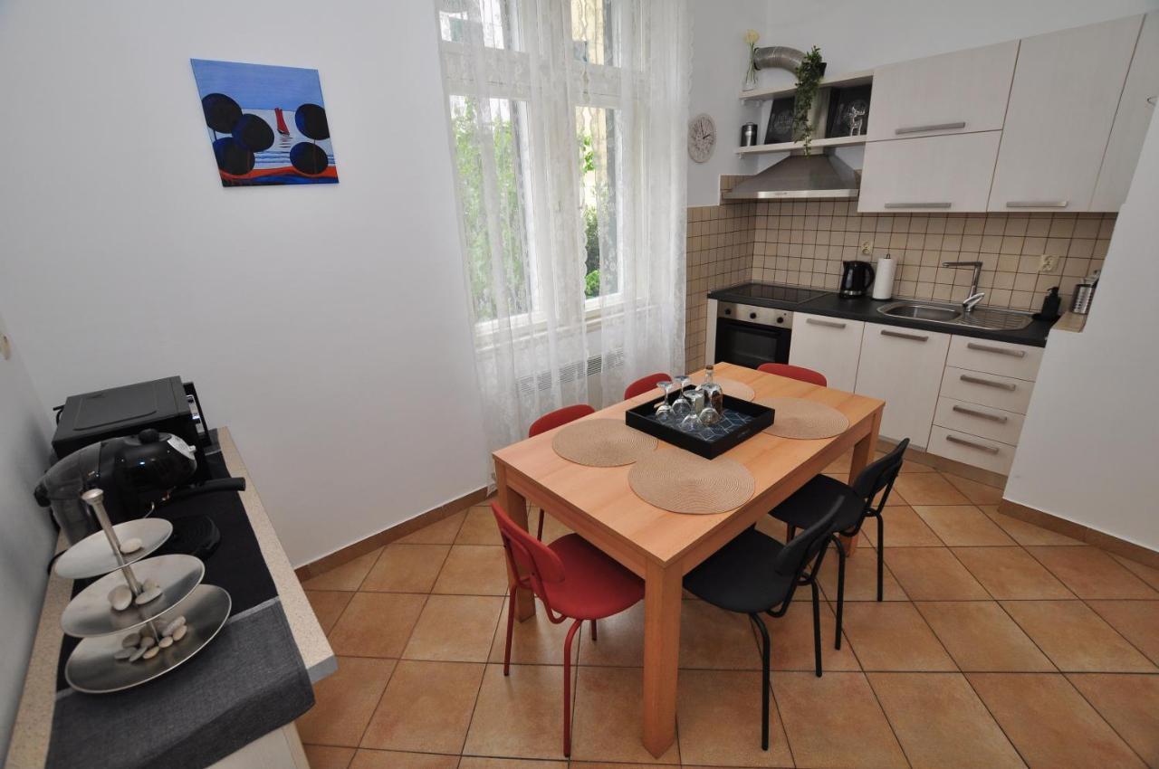 Apartment Moel Split Luaran gambar