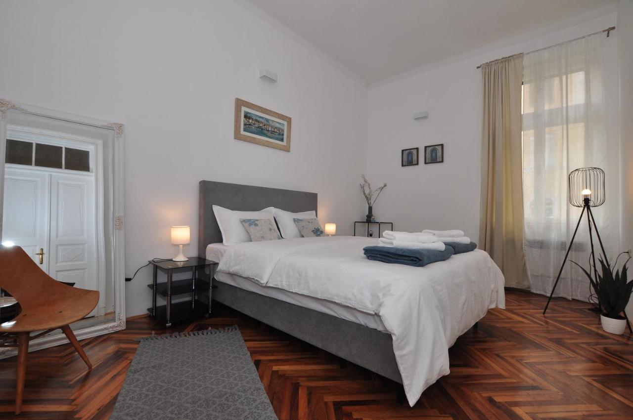 Apartment Moel Split Luaran gambar